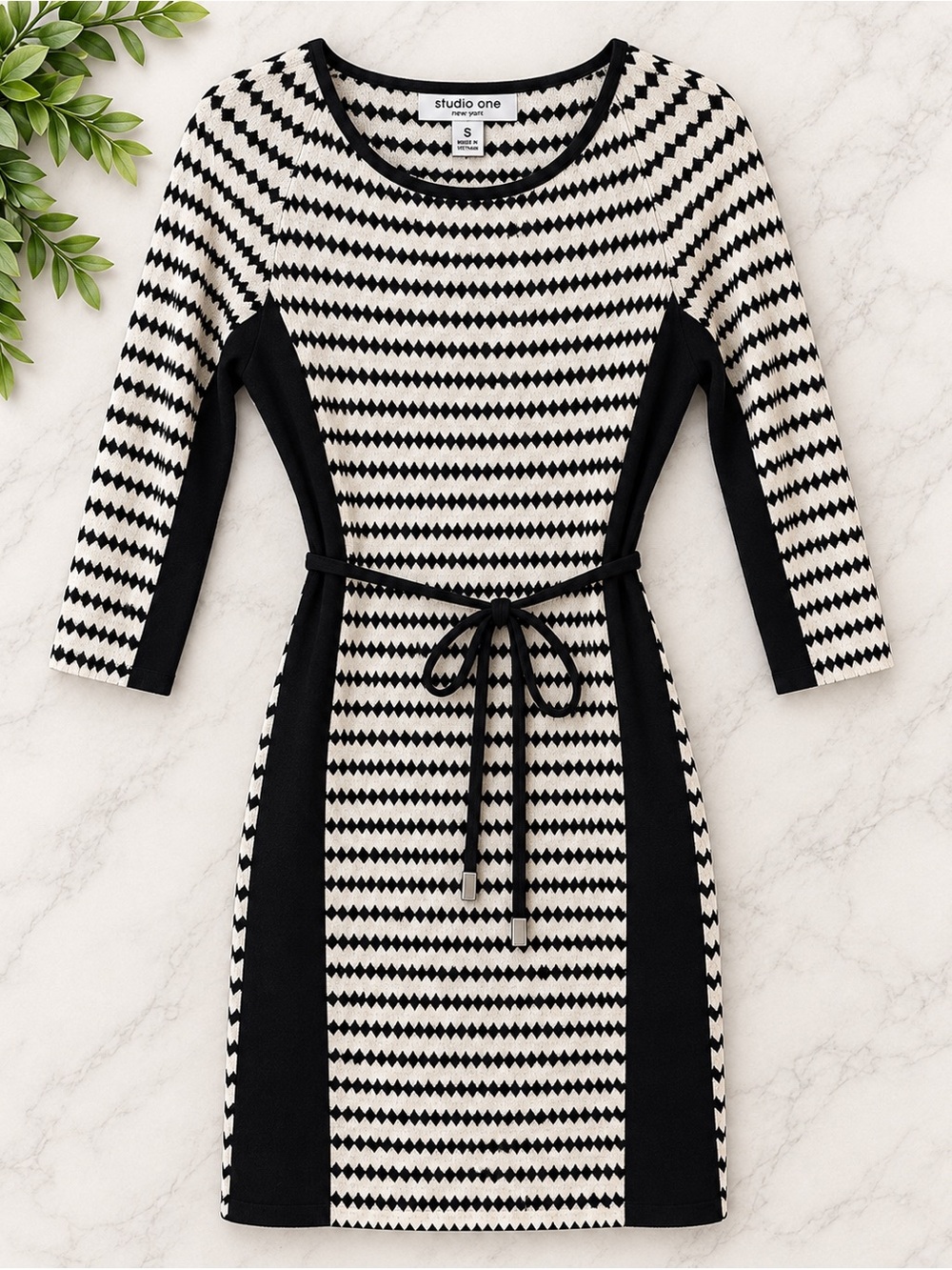 Studio One New York Small Black Cream Geometric Knit Belted Dress